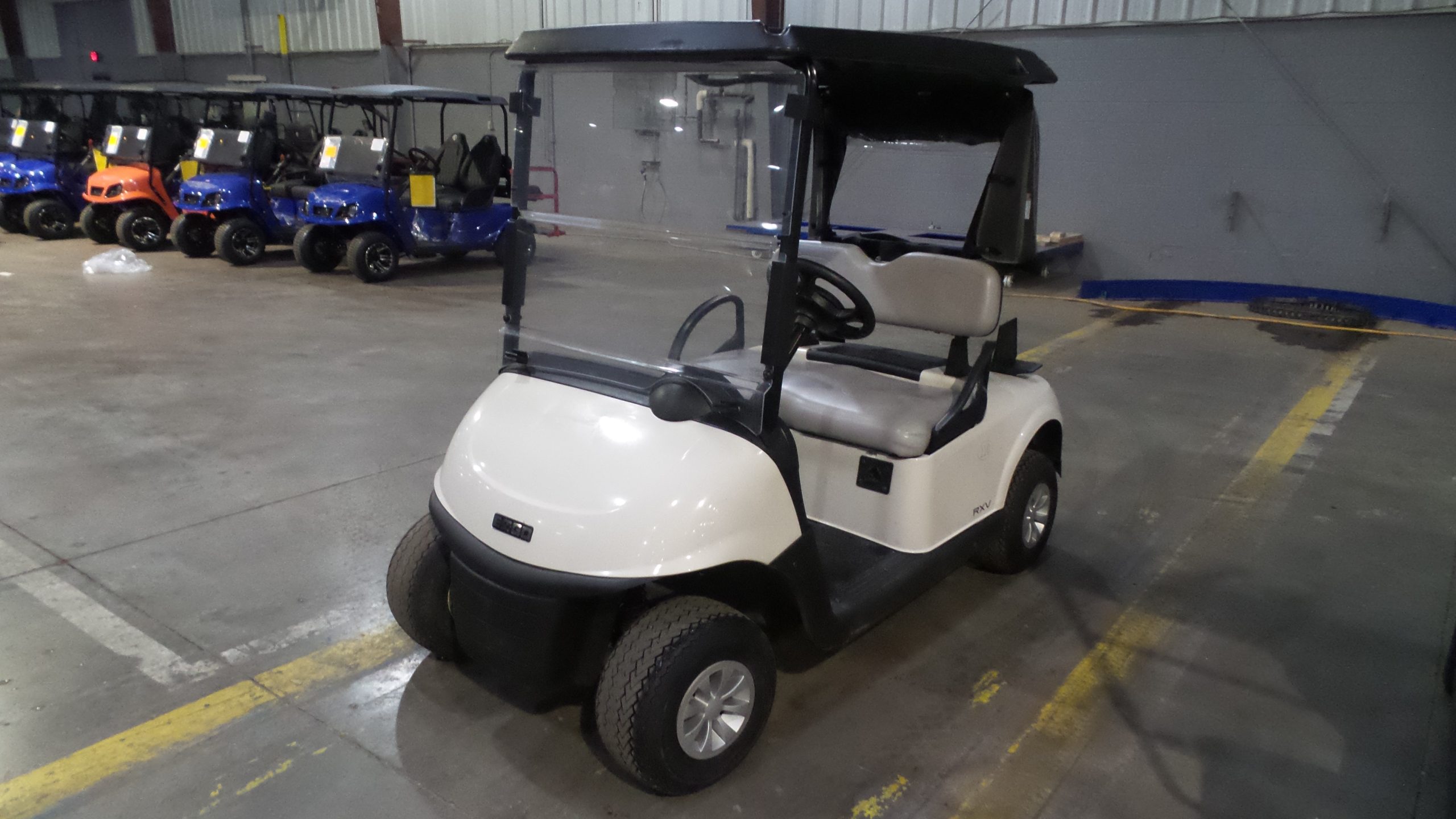 2021 EZGO RXV