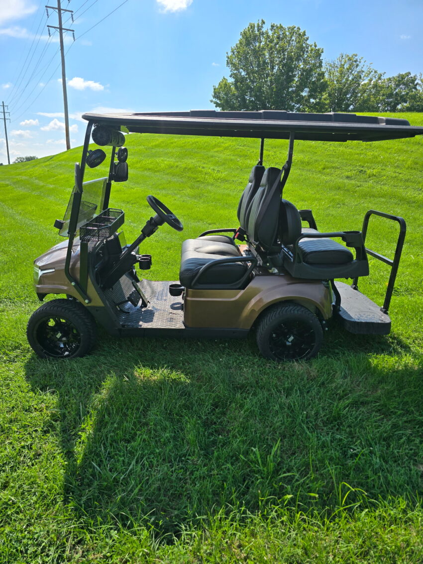 2025 Whisper W7 - GOLFCARTS.COM